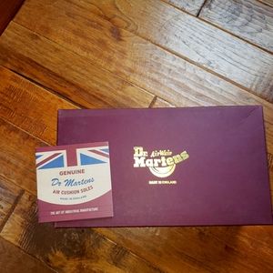 Dr. Martens Antiqued Pebbled Calf+Antiqued Calf Size 9